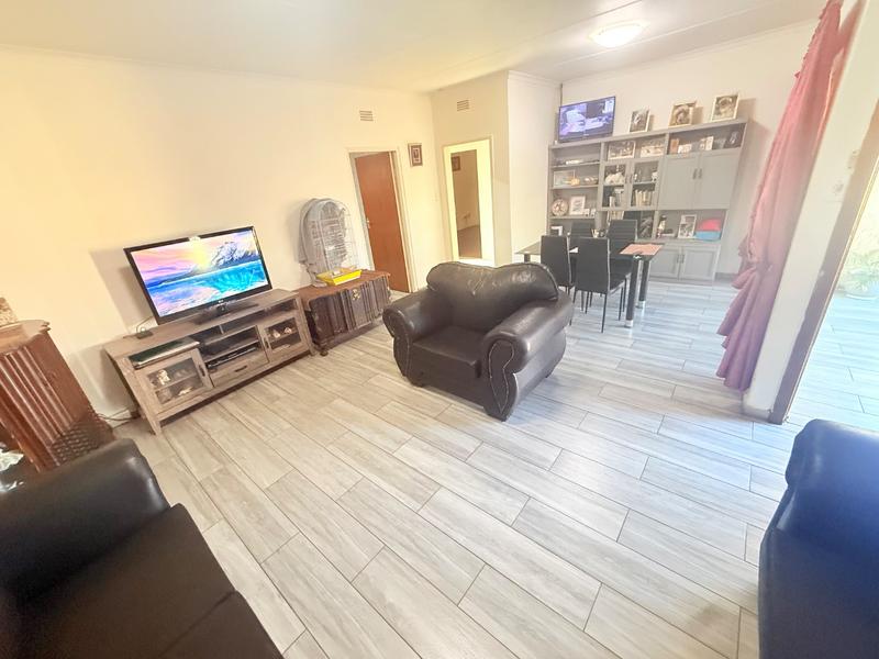 2 Bedroom Property for Sale in Vanderbijlpark Cw 6 Gauteng