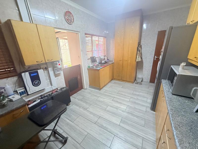 2 Bedroom Property for Sale in Vanderbijlpark Cw 6 Gauteng