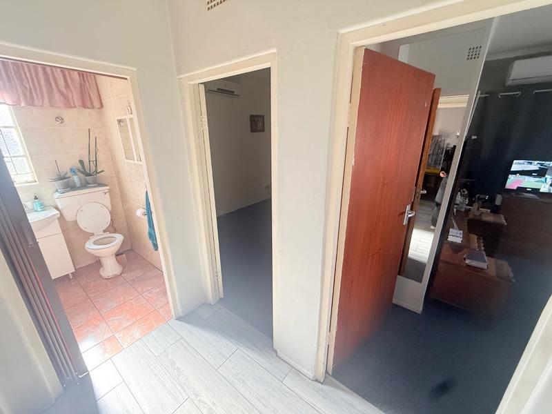 2 Bedroom Property for Sale in Vanderbijlpark Cw 6 Gauteng