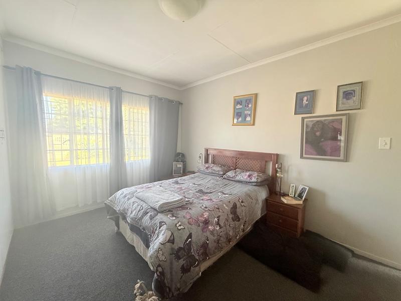 2 Bedroom Property for Sale in Vanderbijlpark Cw 6 Gauteng