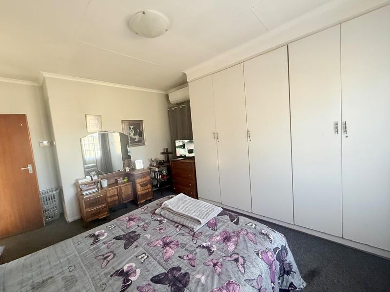 2 Bedroom Property for Sale in Vanderbijlpark Cw 6 Gauteng