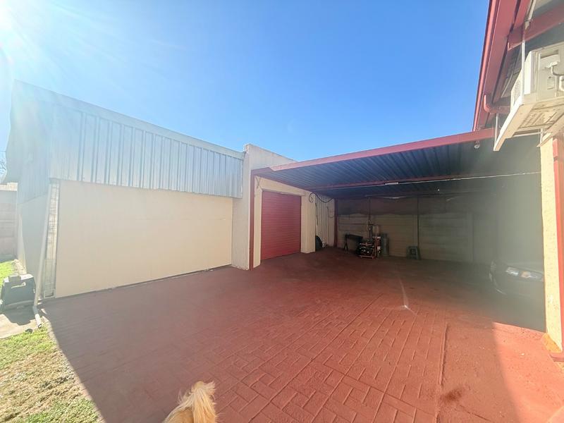 2 Bedroom Property for Sale in Vanderbijlpark Cw 6 Gauteng