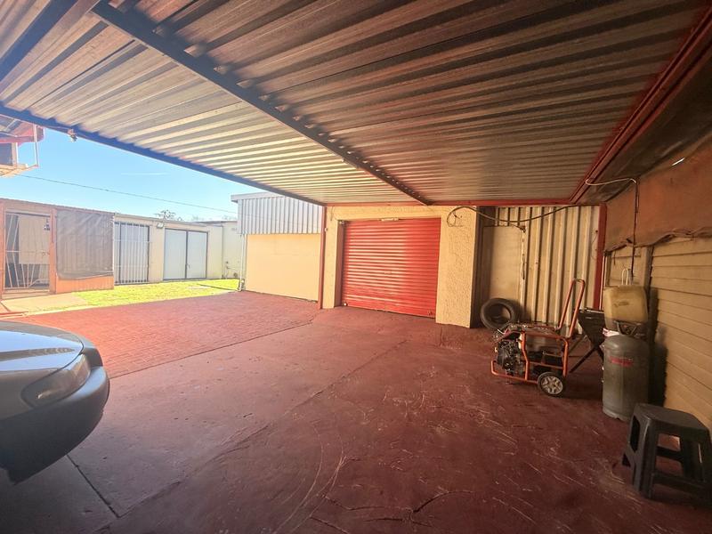 2 Bedroom Property for Sale in Vanderbijlpark Cw 6 Gauteng
