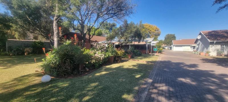 3 Bedroom Property for Sale in Die Hoewes Gauteng