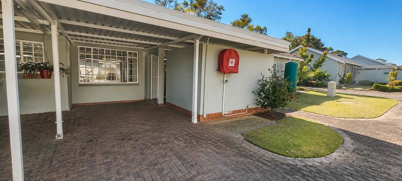 3 Bedroom Property for Sale in Die Hoewes Gauteng