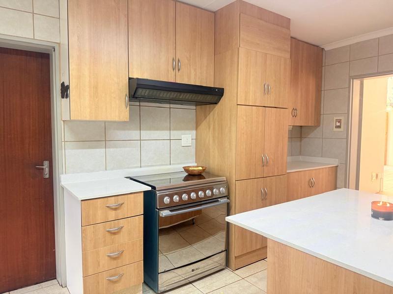 7 Bedroom Property for Sale in Elspark Gauteng