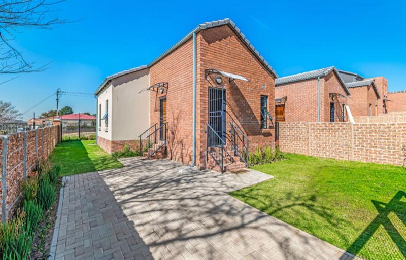 2 Bedroom Property for Sale in South Hills Gauteng