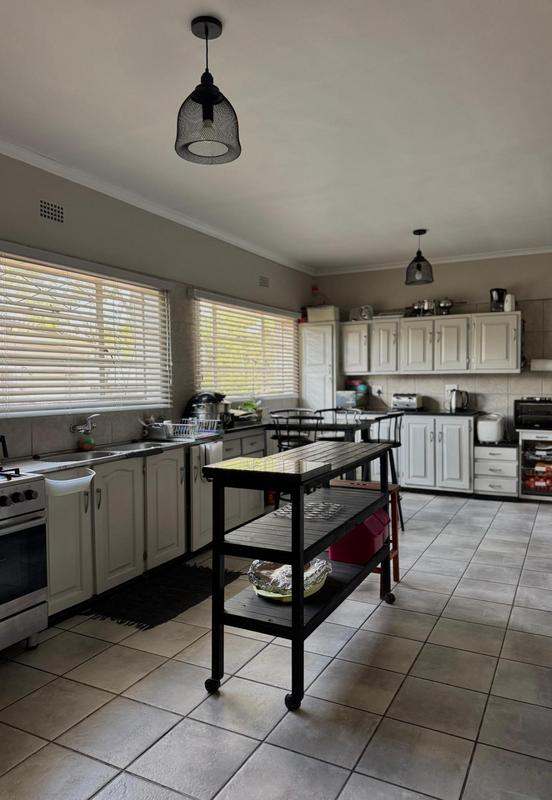 4 Bedroom Property for Sale in Waverley Gauteng
