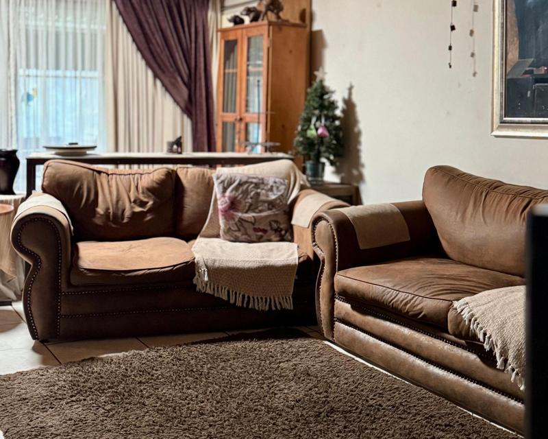 4 Bedroom Property for Sale in Waverley Gauteng