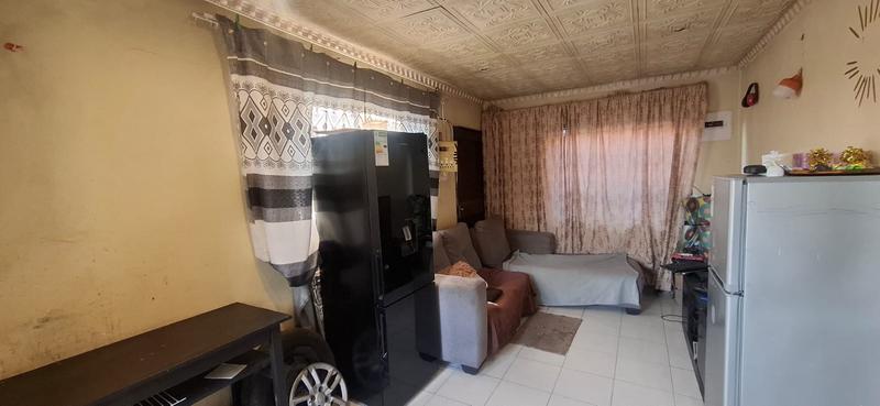 2 Bedroom Property for Sale in Tembisa Gauteng