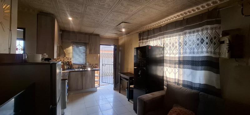 2 Bedroom Property for Sale in Tembisa Gauteng