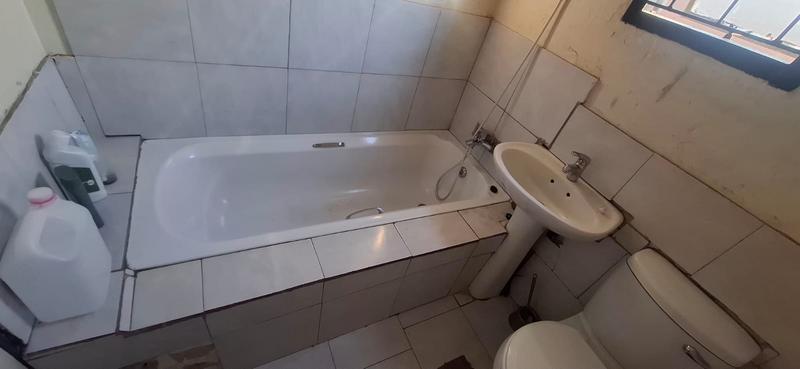 2 Bedroom Property for Sale in Tembisa Gauteng
