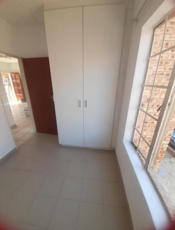 2 Bedroom Property for Sale in Terenure Gauteng