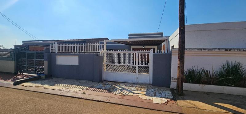 3 Bedroom Property for Sale in Atteridgeville Gauteng