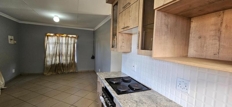 3 Bedroom Property for Sale in Lotus Gardens Gauteng