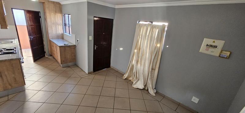 3 Bedroom Property for Sale in Lotus Gardens Gauteng