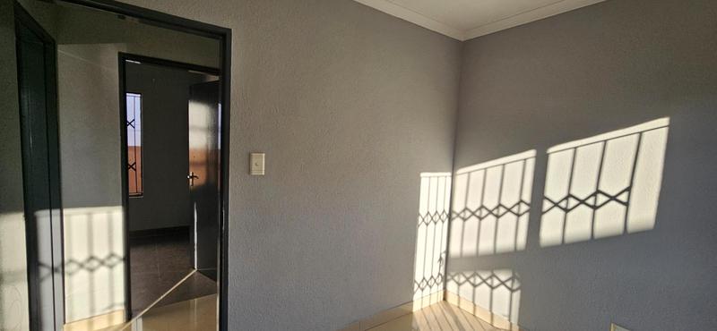 3 Bedroom Property for Sale in Lotus Gardens Gauteng
