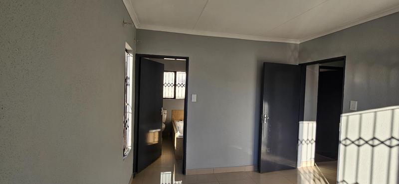 3 Bedroom Property for Sale in Lotus Gardens Gauteng