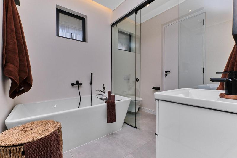 1 Bedroom Property for Sale in Hyde Park Gauteng