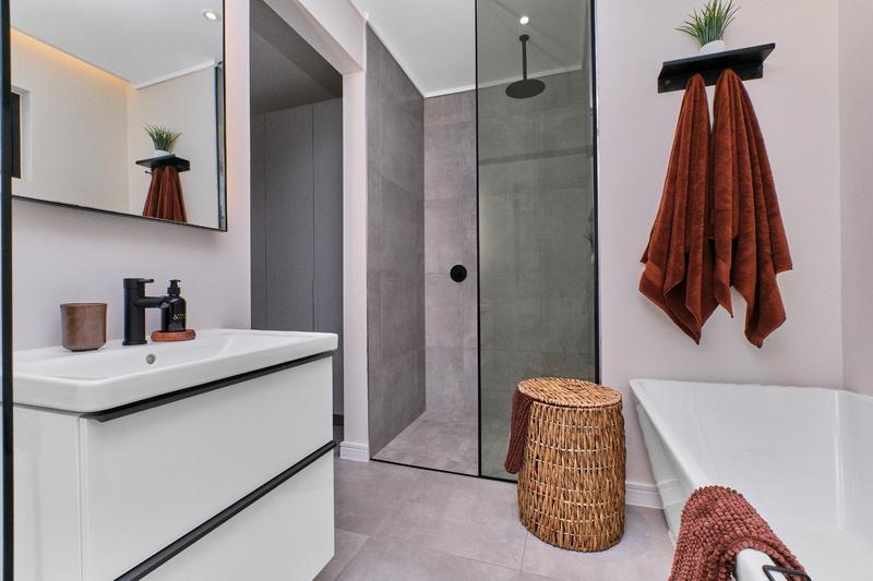 1 Bedroom Property for Sale in Hyde Park Gauteng