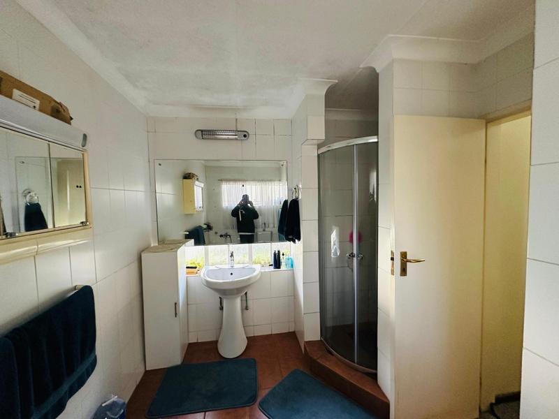 4 Bedroom Property for Sale in Bramley Park Gauteng