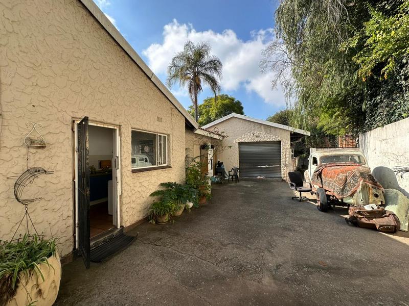4 Bedroom Property for Sale in Bramley Park Gauteng