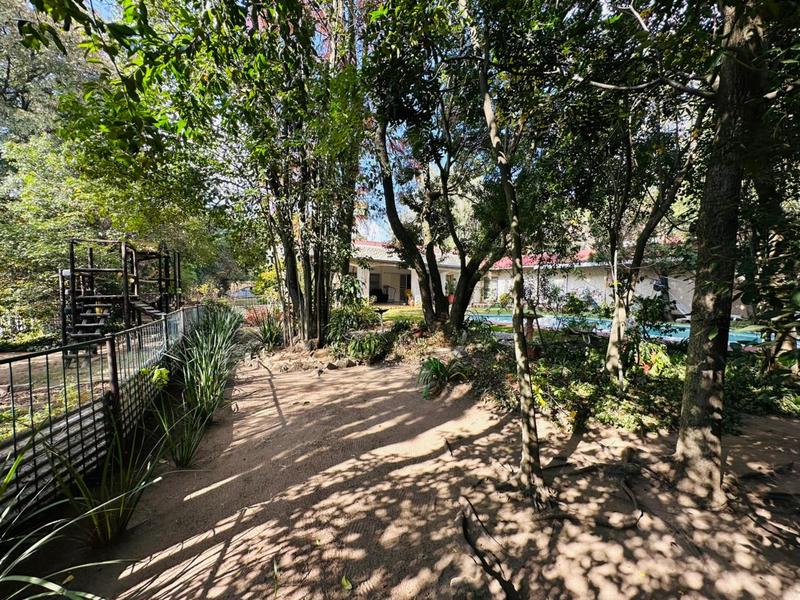 4 Bedroom Property for Sale in Bramley Park Gauteng