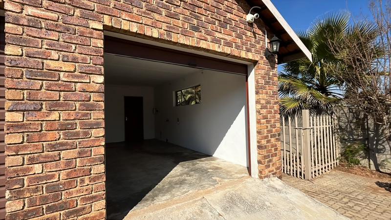 7 Bedroom Property for Sale in Elspark Gauteng