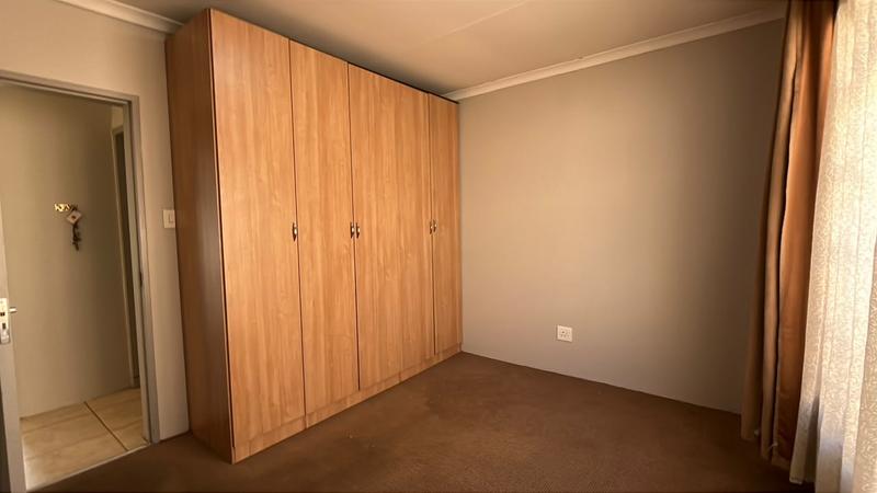 7 Bedroom Property for Sale in Elspark Gauteng