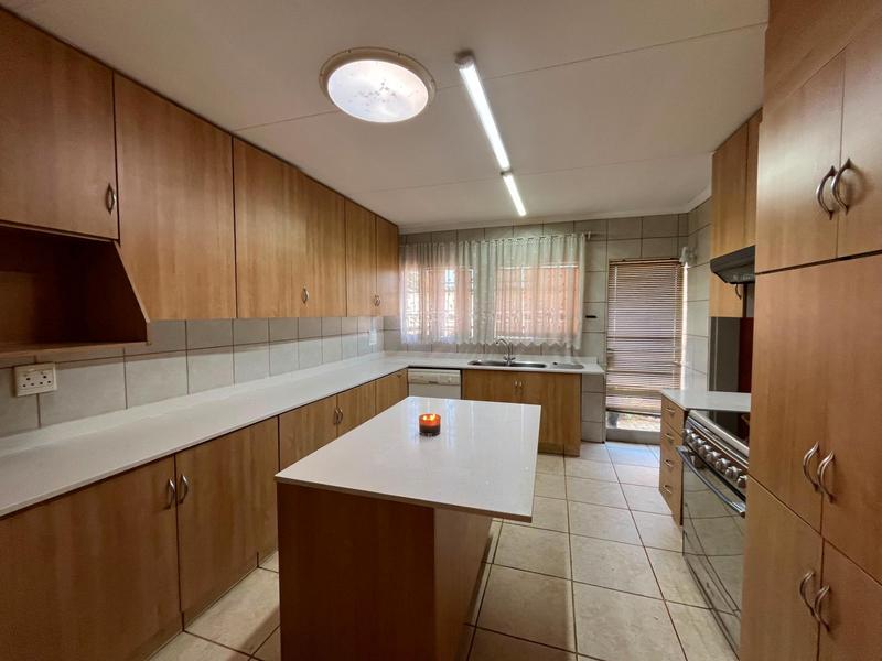 7 Bedroom Property for Sale in Elspark Gauteng