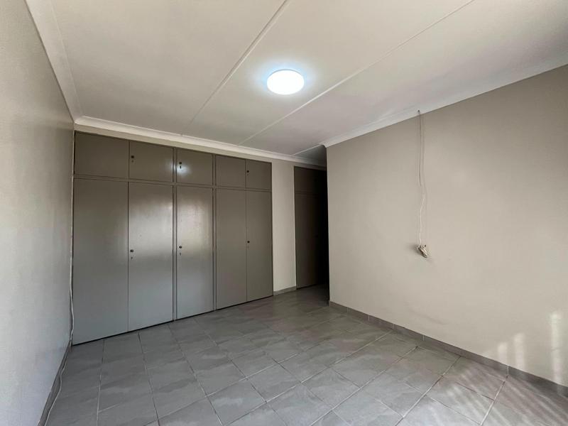 7 Bedroom Property for Sale in Elspark Gauteng