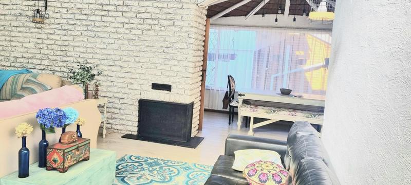 To Let 3 Bedroom Property for Rent in Blairgowrie Gauteng