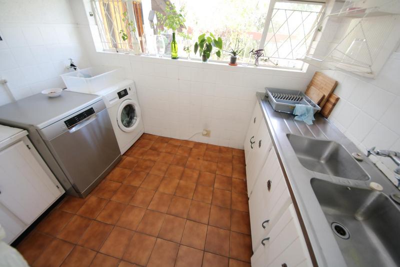To Let 3 Bedroom Property for Rent in Blairgowrie Gauteng