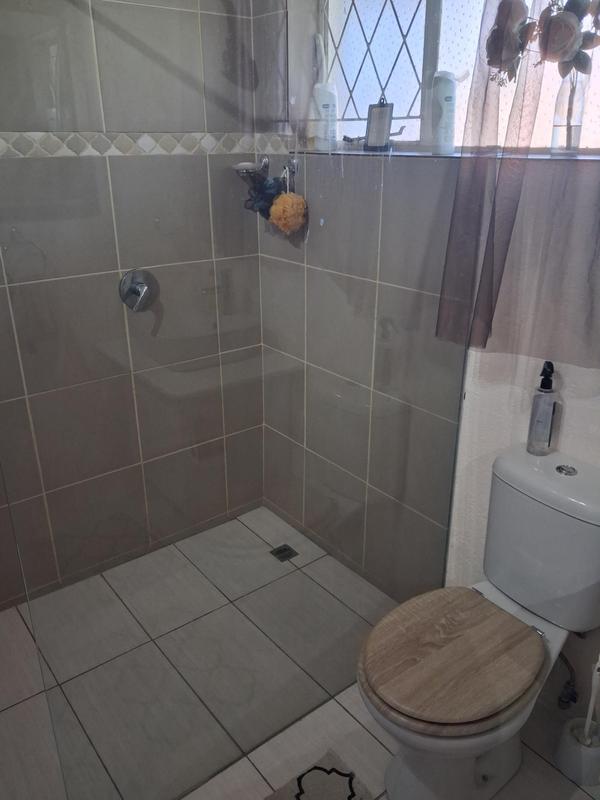 To Let 3 Bedroom Property for Rent in Blairgowrie Gauteng