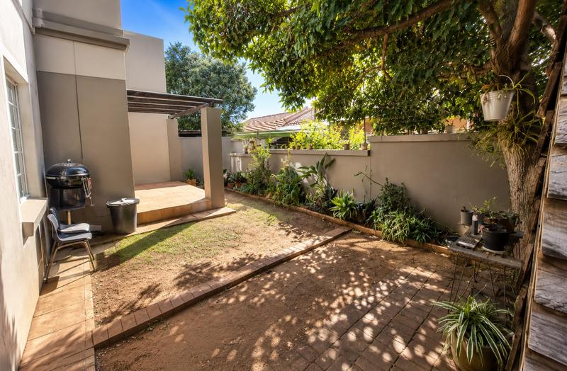 3 Bedroom Property for Sale in Roodekrans Gauteng