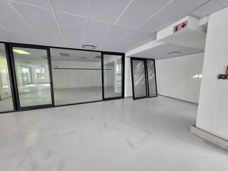 To Let Commercial Property for Rent in Faerie Glen Gauteng