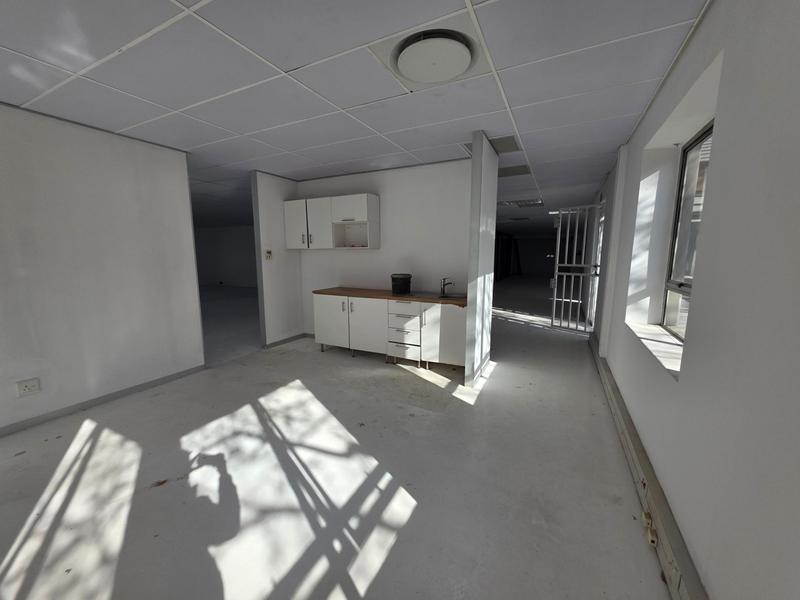 To Let Commercial Property for Rent in Faerie Glen Gauteng