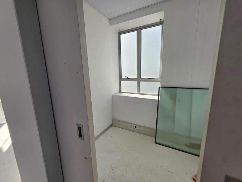 To Let Commercial Property for Rent in Faerie Glen Gauteng
