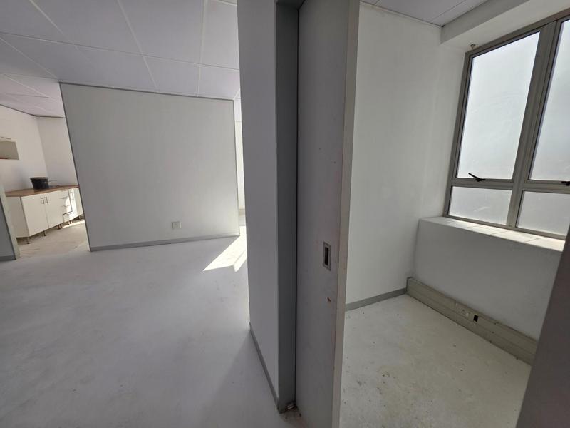 To Let Commercial Property for Rent in Faerie Glen Gauteng