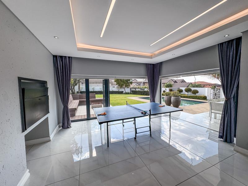To Let 4 Bedroom Property for Rent in Midstream Estate Gauteng
