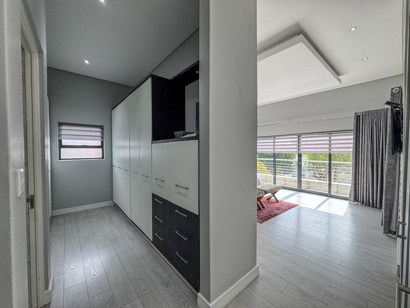 To Let 4 Bedroom Property for Rent in Midstream Estate Gauteng