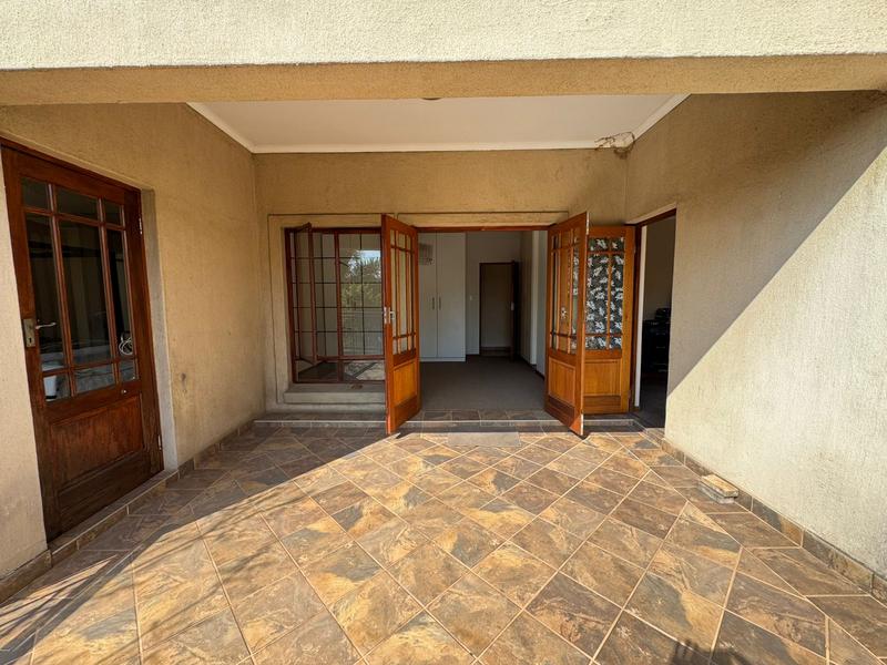 5 Bedroom Property for Sale in Midstream Estate Gauteng