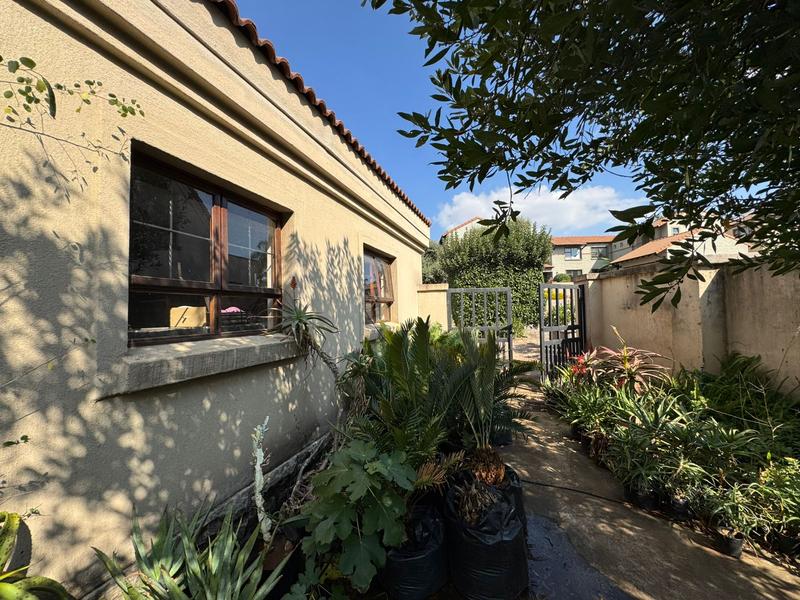 5 Bedroom Property for Sale in Midstream Estate Gauteng