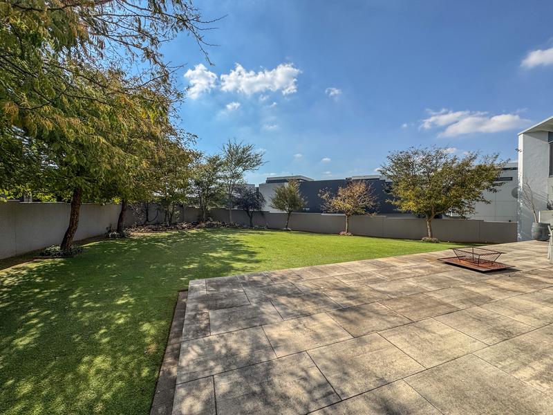 4 Bedroom Property for Sale in Midstream Ridge Gauteng