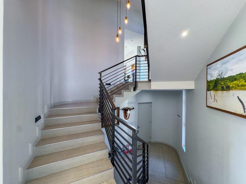 4 Bedroom Property for Sale in Midstream Ridge Gauteng