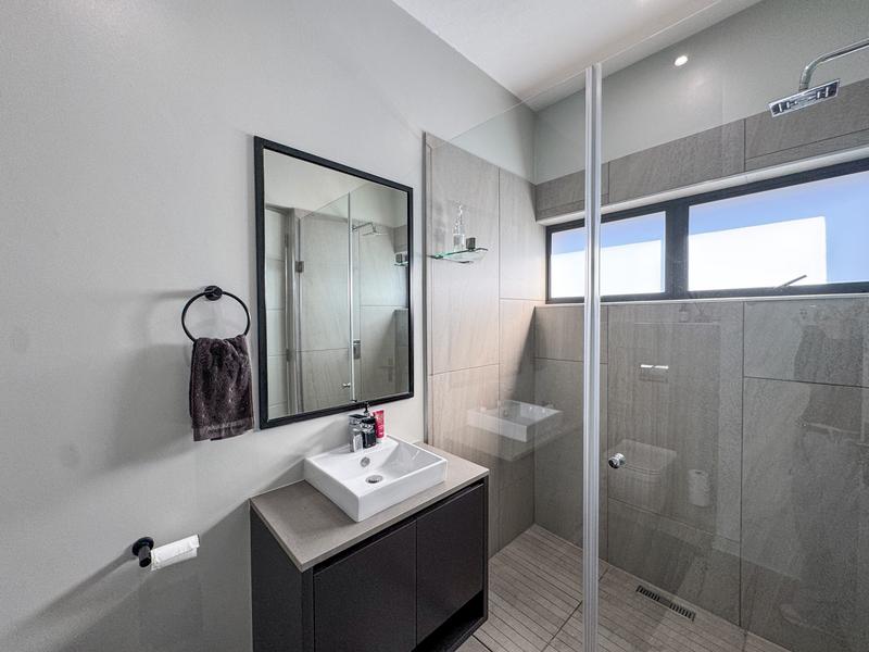 4 Bedroom Property for Sale in Midstream Ridge Gauteng