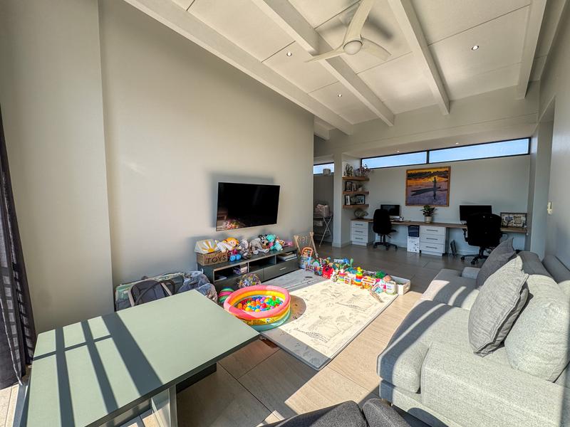 4 Bedroom Property for Sale in Midstream Ridge Gauteng
