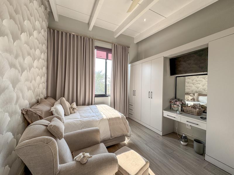 4 Bedroom Property for Sale in Midstream Ridge Gauteng