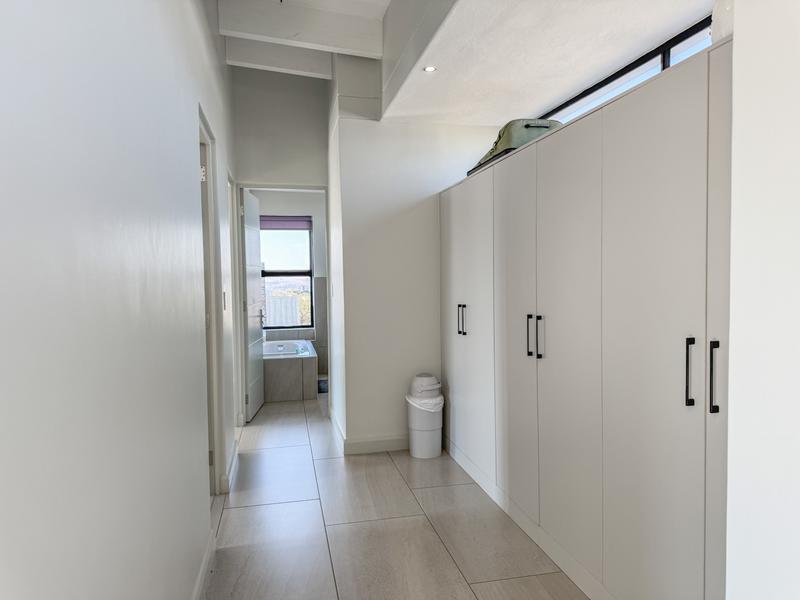 4 Bedroom Property for Sale in Midstream Ridge Gauteng