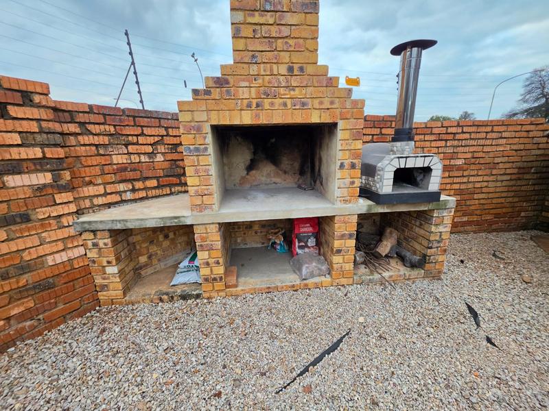 3 Bedroom Property for Sale in Hennopspark Gauteng